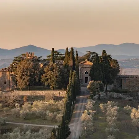 Tenuta Castelgiocondo Farm stay *